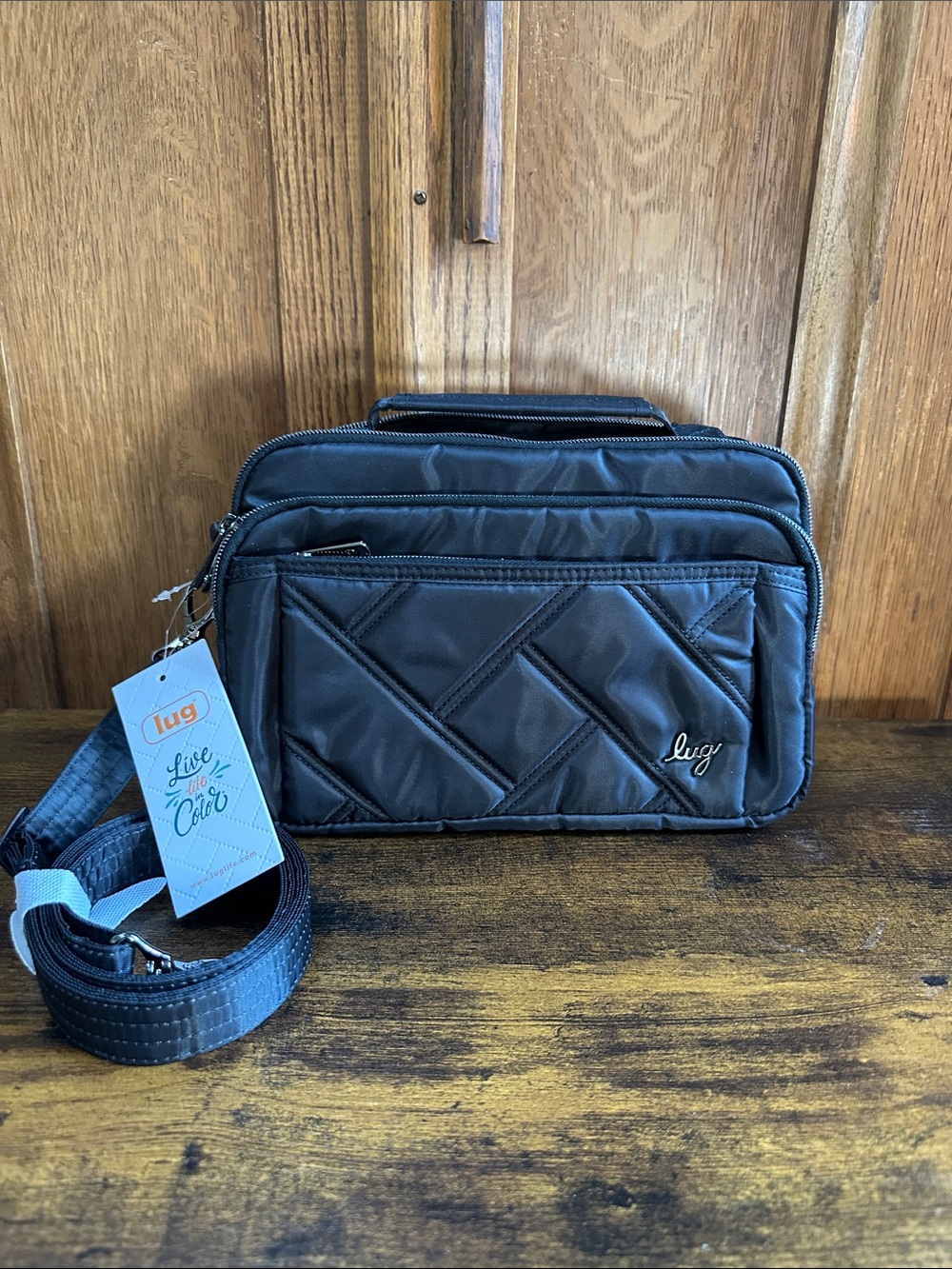 lug Scoop SE - Black Crossbody Bag - Medium